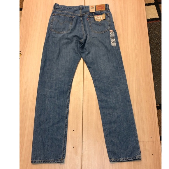 NWT Levi’s 501 button fly original jeans 32x32 - Picture 3 of 3